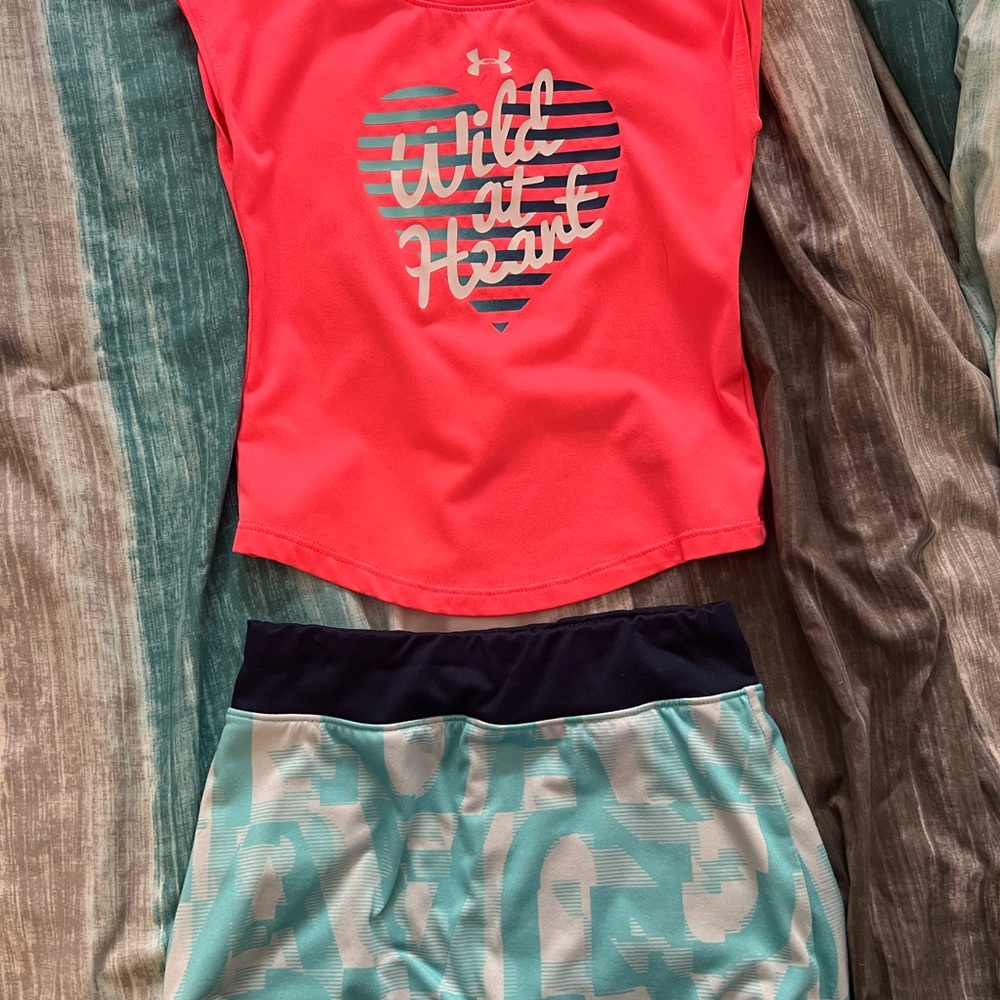 Under Armour Coral HeatGear Top